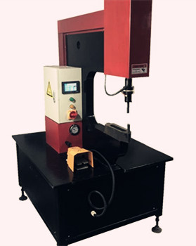 鉚接機是不是價格越便宜性價比越就越高?