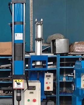 國內廠家生產的鉚接機價格貴嗎?